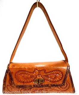 Hand Tooled Made in Mexico Saddle Leather Hand Bag. 