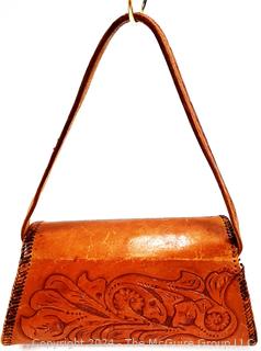 Hand Tooled Made in Mexico Saddle Leather Hand Bag. 