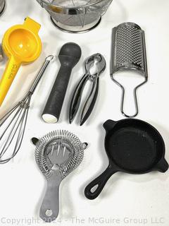 Kitchen Tools Including Sieves, Colanders, Scoops & Presses