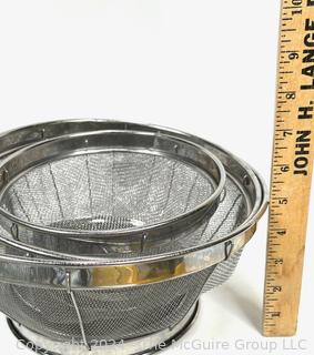 Kitchen Tools Including Sieves, Colanders, Scoops & Presses