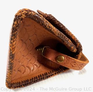 Hand Tooled Made in Mexico Saddle Leather Hand Bag. 