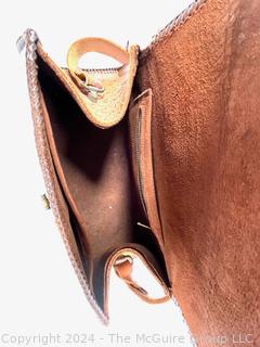 Hand Tooled Made in Mexico Saddle Leather Hand Bag. 