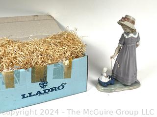 Porcelain Lladro Figurine,  Daisa 1978 in Box