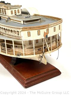 Robert E. Lee Steam Boat Ship Model, Some Loose Pieces 