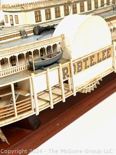 Robert E. Lee Steam Boat Ship Model, Some Loose Pieces 