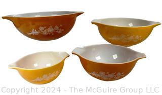 Four (4) Piece Pyrex Nesting Mixing Bowls