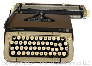 Smith Corona Galaxie Twelve XII 12 Typewriter Brown