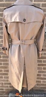 Women's Khaki Brooks Brothers Trench Coat with Liner Size 4