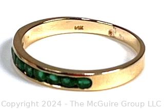 Green Emerald Eternity Band in 14K Gold. 2.3 grams