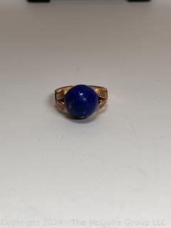 Cabochon Lapis in 18kt Yellow Gold Ring. 4.7 grams