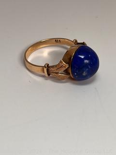 Cabochon Lapis in 18kt Yellow Gold Ring. 4.7 grams