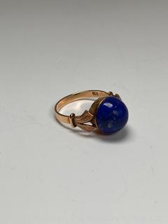 Cabochon Lapis in 18kt Yellow Gold Ring. 4.7 grams