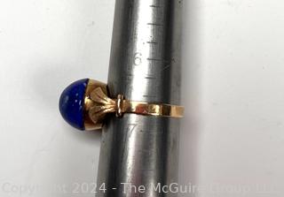 Cabochon Lapis in 18kt Yellow Gold Ring. 4.7 grams