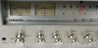 Lafayette LR-3030a AM/FM Stereo Receiver 30W Amplifier. Powers on