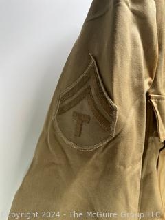 WWII Army Combat Medic Uniform "Ike Jacket" with Patches and Insignia for 104th Infantry Division Patch Timberwolf