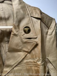 WWII Army Combat Medic Uniform "Ike Jacket" with Patches and Insignia for 104th Infantry Division Patch Timberwolf