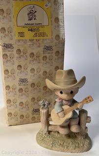 Vintage 1987 Precious Moments Hallelujah Country Figure with Original Box