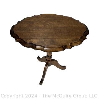 Scalloped Tilt-Top Walnut Table 21"T