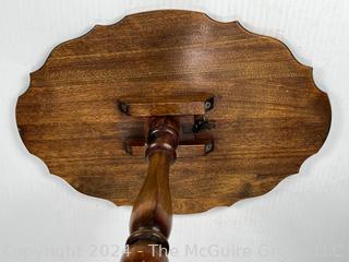 Scalloped Tilt-Top Walnut Table 21"T