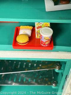 1960's-70's Reading Deluxe Dream Kitchen Set. See All Photos for Some Damage 