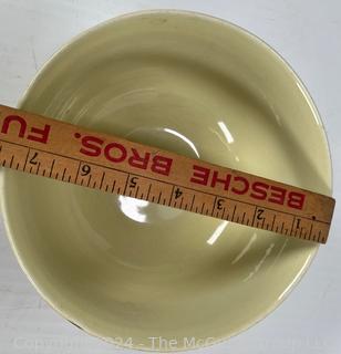 Vintage Hall’s Superior Quality Kitchenware Mixing Bowls