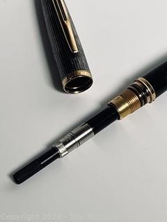 Waternan Fountain Pen - Black with 18K Nib and Trim - Fine Tip