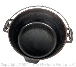 Griswold Cast Iron Tit-Top Baster Pot with Matching Lid