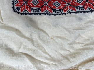 Vintage Romanian Embroidered Folk Peasant Blouse. 