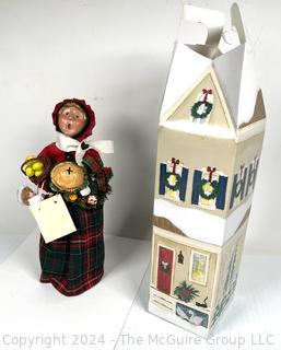 Byers' Choice Caroler with Original Box
 