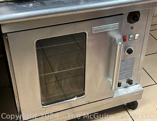 MARKET FORGE Electric Commercial Oven on Casters. Measures 36W x 30D x 34"T on Castors
SN 126315