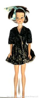 Barbie 1962 Midge Black Hair Doll Straight Leg