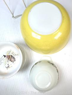 Pyrex Mixing Bowls and Luncheon Plates