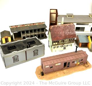 H-O Scale Model Train Building, Layout Houses and 2AMP Transformer