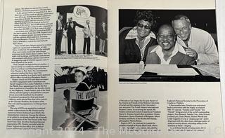 Frank Sinatra Souvenir Program Book Magazine with Biography & Photographs, 1978 