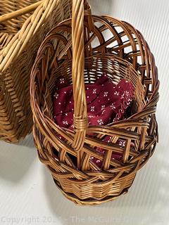 Straw Hinged Lid Basket and Serving Ware.