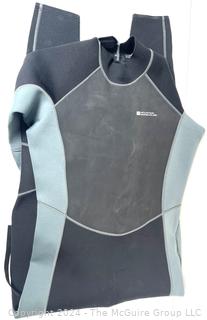 Mountain Warehouse Medium Wetsuit Swimming Surf Wear Apparel.  Was 34LH