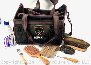 Horse Equestrian Grooming Tools in Bag. (Was 33LH)