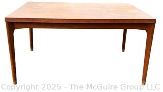 ??????????????? Mid Century Teak Expanding Dining Table.  Some wear to table top. 