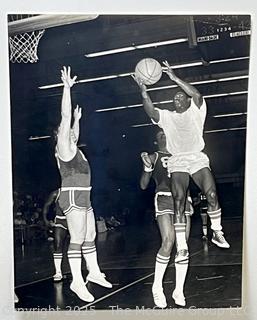 Original photograph of athlete Mercury Morris playing basketball 1972. 6.5 x 8.5"