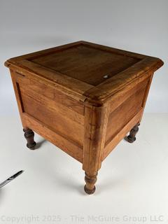 Children's Commode. Wood with Porcelain 