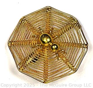 18KT Yellow Gold Filigree Spider Web Brooch. 4.6 grams 