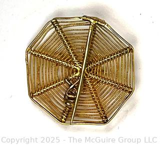 18KT Yellow Gold Filigree Spider Web Brooch. 4.6 grams 