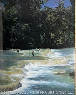 Living Maya By Walter Morris Coffee Table Book