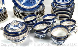 Large Set of Booths Real Old Willow Porcelain Dinnerware with Gold Band, 1906 