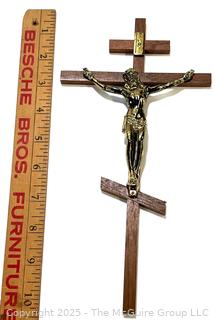 Wall Mount Wood Crucifix. 10"