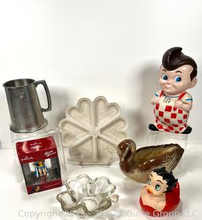 Group Including Bobs Big Boy Plastic Bank