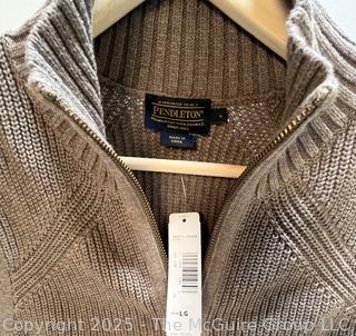 Woman's Beige Pendleton Sleeveless Knit Vest. Size Large. New with Tags
