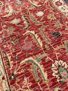 Red Floral on Beige Ground Machine-Made Accent Rug. 30" x 50"