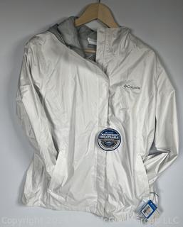 Women's White Arcadia Rain Jacket by Columbia, X Large. New with Tags