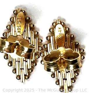 14KT Yellow Gold Woven Mesh Diamond Shaped Earrings. 2.3 grams.